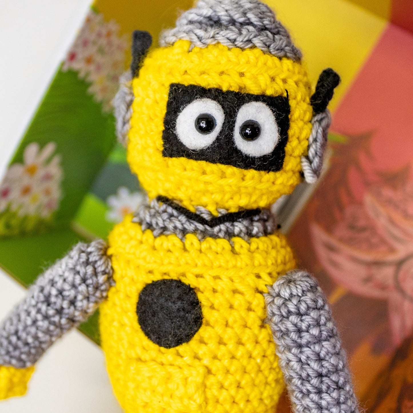 Yo Gabba Gabba! AmiguruME Plex Crochet Kit with Crafty Is Cool!